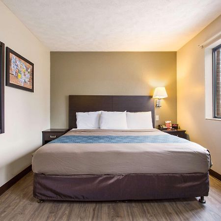 Red Lion Inn & Suites Olathe Kansas City Ngoại thất bức ảnh