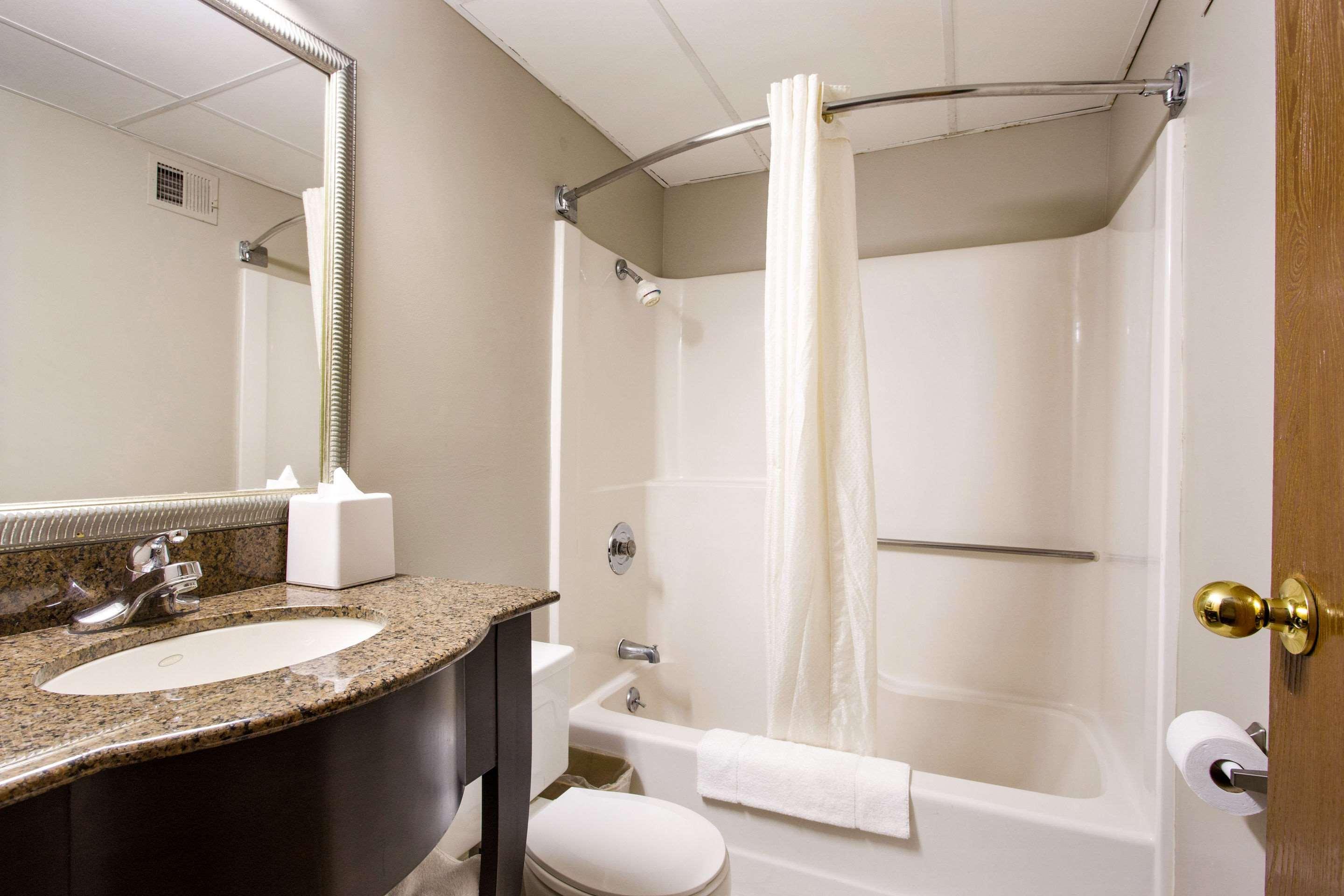 Red Lion Inn & Suites Olathe Kansas City Ngoại thất bức ảnh